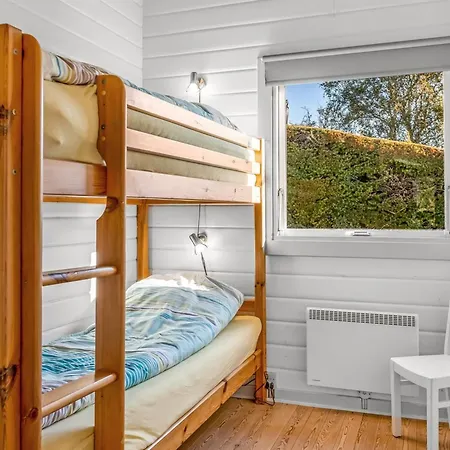 Valea - 600m From The Sea By Interhome